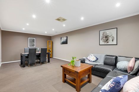 Property photo of 4 The Willows Hillside VIC 3037