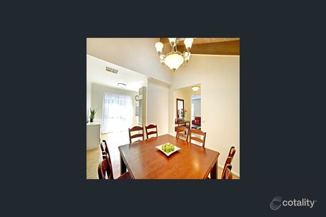 Property photo of 27 Hobson Crescent Mill Park VIC 3082