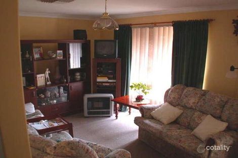 Property photo of 31 Dunlowe Loop Warnbro WA 6169