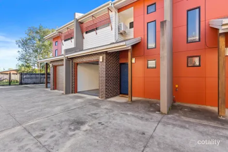 2/19 Wallace St, Caboolture, QLD 4510