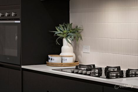 2b Louis St, Reservoir, VIC 3073