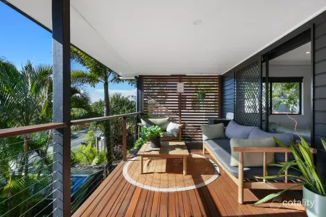 Property photo of 17 Bimini Drive Yaroomba QLD 4573