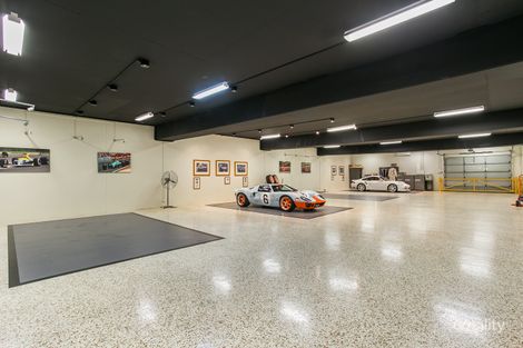 Property photo of 18 Royston Street Brookfield QLD 4069