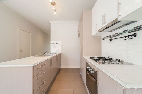 Property photo of 2/39 Pickett Street Reservoir VIC 3073