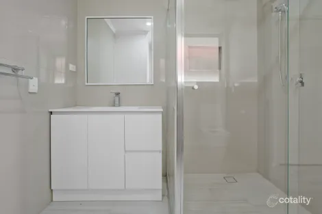 Property photo of 5 Joel Place Gladstone Park VIC 3043