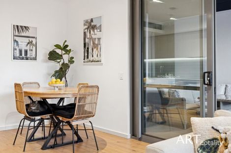 Property photo of 106/9 Bradshaw Crescent Manning WA 6152