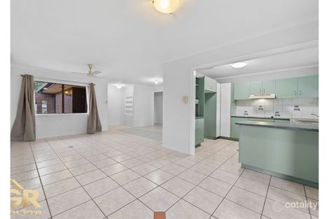 Property photo of 26 Wenlock Crescent Springwood QLD 4127