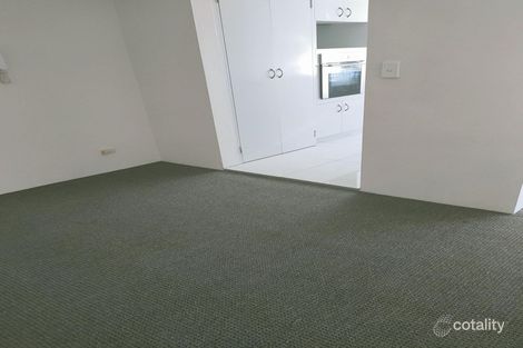 Property photo of 21/9 Bayview Street Runaway Bay QLD 4216