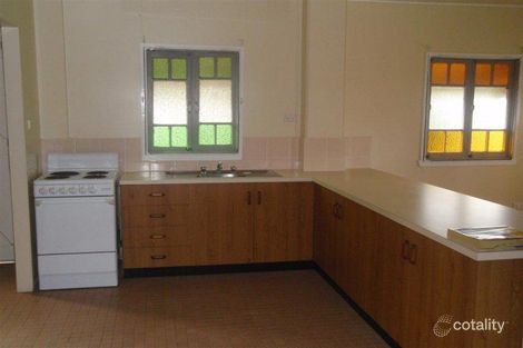 Property photo of 5 Castling Street West End QLD 4810