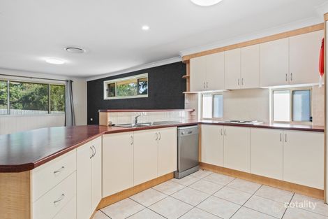 Property photo of 16 Wattle Grove Drive Ningi QLD 4511