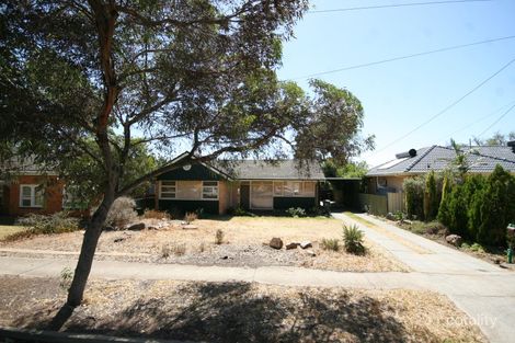 17 Essex Ave, Clovelly Park, SA 5042