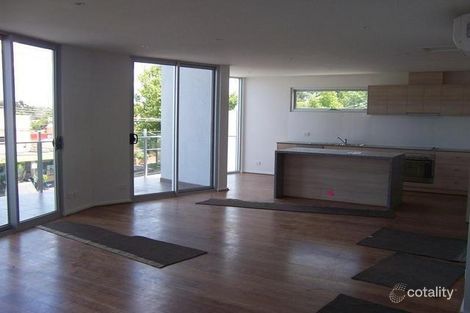 Property photo of 3/68 Woodland Street Strathmore VIC 3041