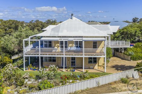 Property photo of 11 Muir Place Halls Head WA 6210