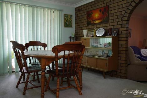 Property photo of 4 Clearys Road Dardanup WA 6236