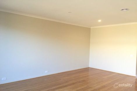 Property photo of 8 Middleton Drive Point Cook VIC 3030