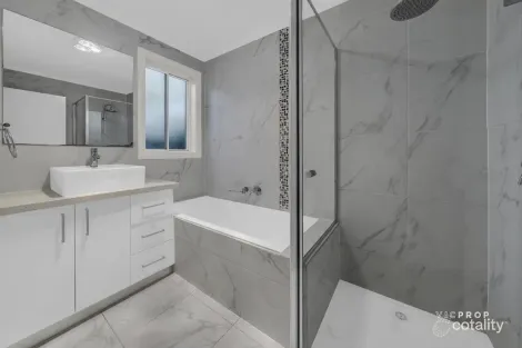 Property photo of 20 Perkins Grove Burnside VIC 3023