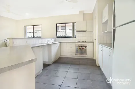 Property photo of 13 Treetop Crescent Nickol WA 6714