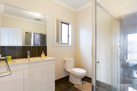 Property photo of 13 Albany Crescent Pakenham VIC 3810