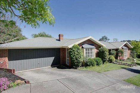 Property photo of 19 Lawrence Drive Berwick VIC 3806