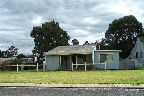 16 Wittenoom St, Collie, WA 6225