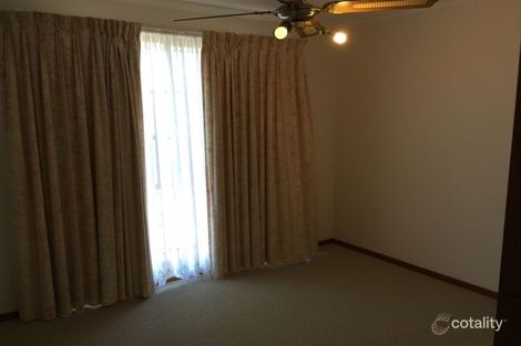 Property photo of 7 Lady Penrhyn Avenue Mill Park VIC 3082