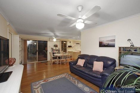 Property photo of 45 Ivan Crescent Hampton Park VIC 3976