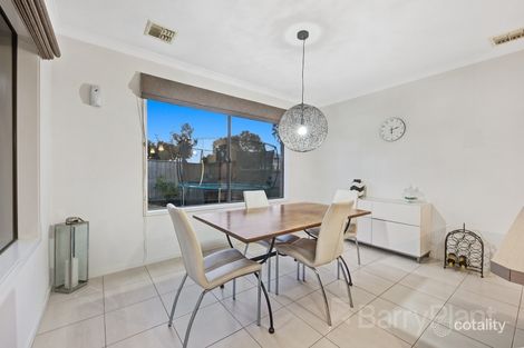 Property photo of 53 Carpentaria Crescent Point Cook VIC 3030