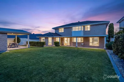 6 Ridgecrest, Cordeaux Heights, NSW 2526