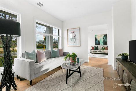 Property photo of 6A Beverley Grove Mount Waverley VIC 3149