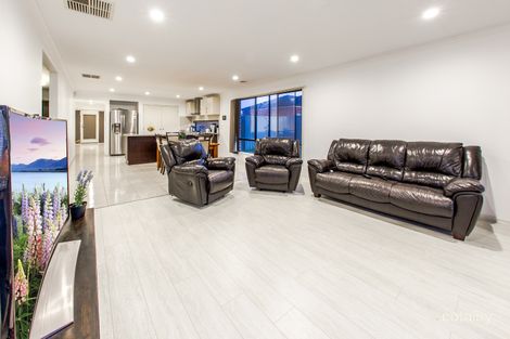 Property photo of 14 Stately Drive Cranbourne East VIC 3977