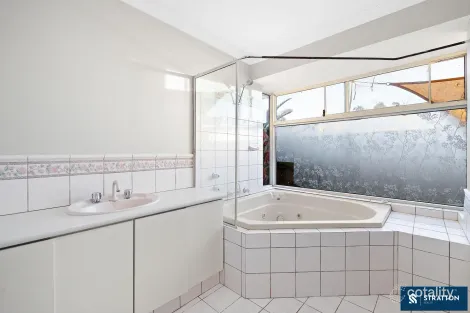 Property photo of 113 Wanaping Road Kenwick WA 6107