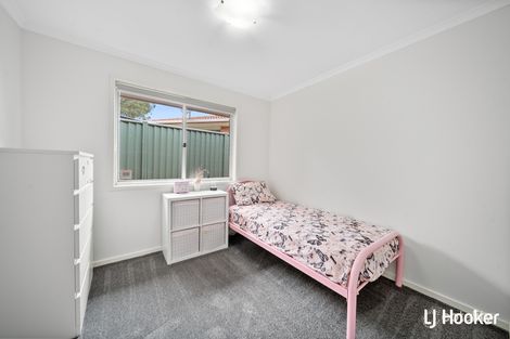 Property photo of 37 Thornhill Crescent Dunlop ACT 2615