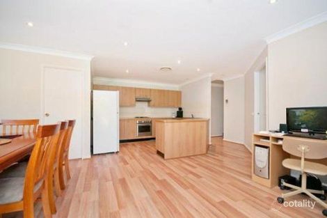 Property photo of 16 Griffith Close Galston NSW 2159