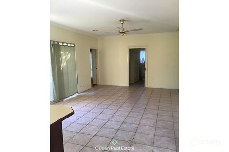 Property photo of 8 Samuel Close Berwick VIC 3806