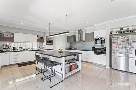 Property photo of 11 Kensei Place Sandhurst VIC 3977