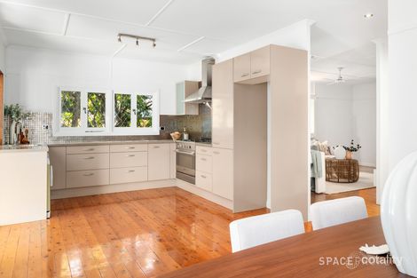 Property photo of 21 Dyne Red Hill QLD 4059