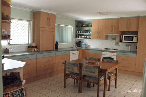 Property photo of 32 Arcadia Crescent Kippa-Ring QLD 4021
