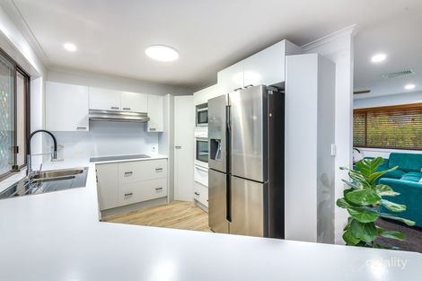 Property photo of 17 Pinaroo Crescent Ashmore QLD 4214