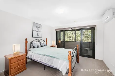 Property photo of 116 Hazel Glen Drive Doreen VIC 3754