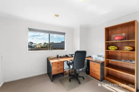 Property photo of 116 Hazel Glen Drive Doreen VIC 3754