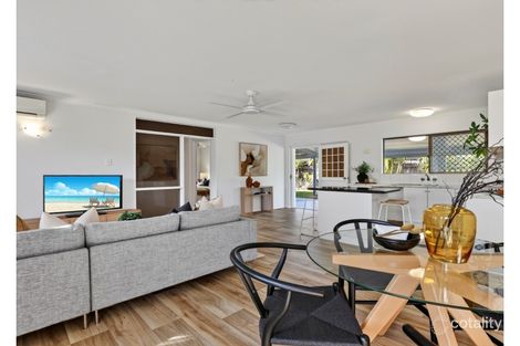 Property photo of 14 Harper Close Manunda QLD 4870