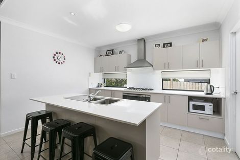 Property photo of 72 Kitchener Street Wynnum QLD 4178