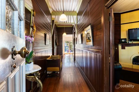 Property photo of 12 Moorecourt Avenue Springwood NSW 2777