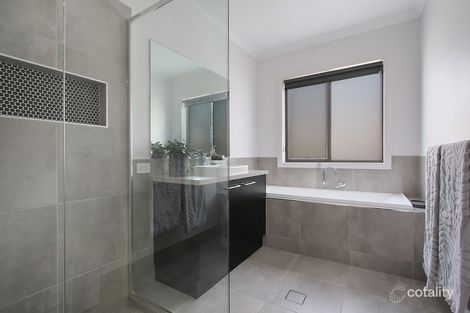 Property photo of 27 Keighran Avenue Wodonga VIC 3690