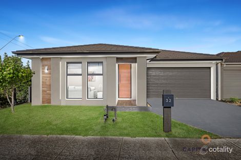 Property photo of 32 Loudon Circuit Craigieburn VIC 3064
