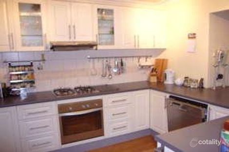 Property photo of 4 Nissen Court Seaholme VIC 3018
