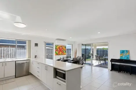 Property photo of 14 Dawes Crescent Urraween QLD 4655