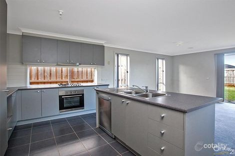 Property photo of 14 Devine Drive Pakenham VIC 3810