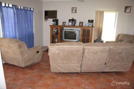 Property photo of 26 Staal Crescent Emerald QLD 4720
