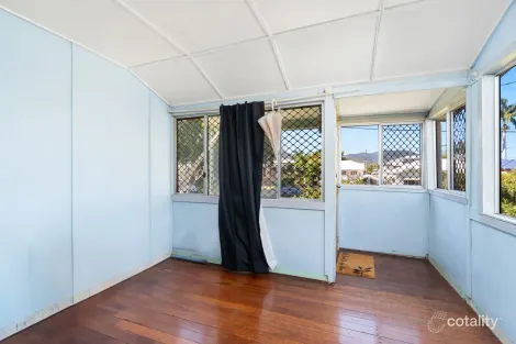 Property photo of 249 Moore Street Berserker QLD 4701